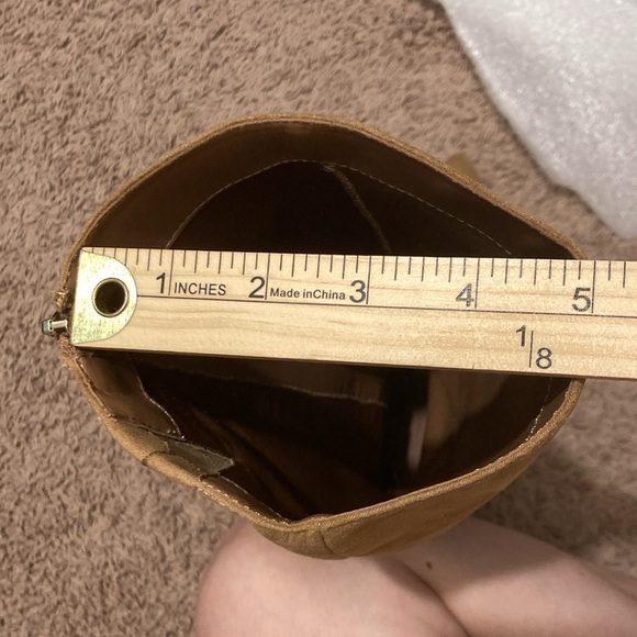 Isaac Mizrahi Abbot Boots Womens Size 6.5 Faux Suede Tan Knee High Heel Boot - Picture 15 of 15